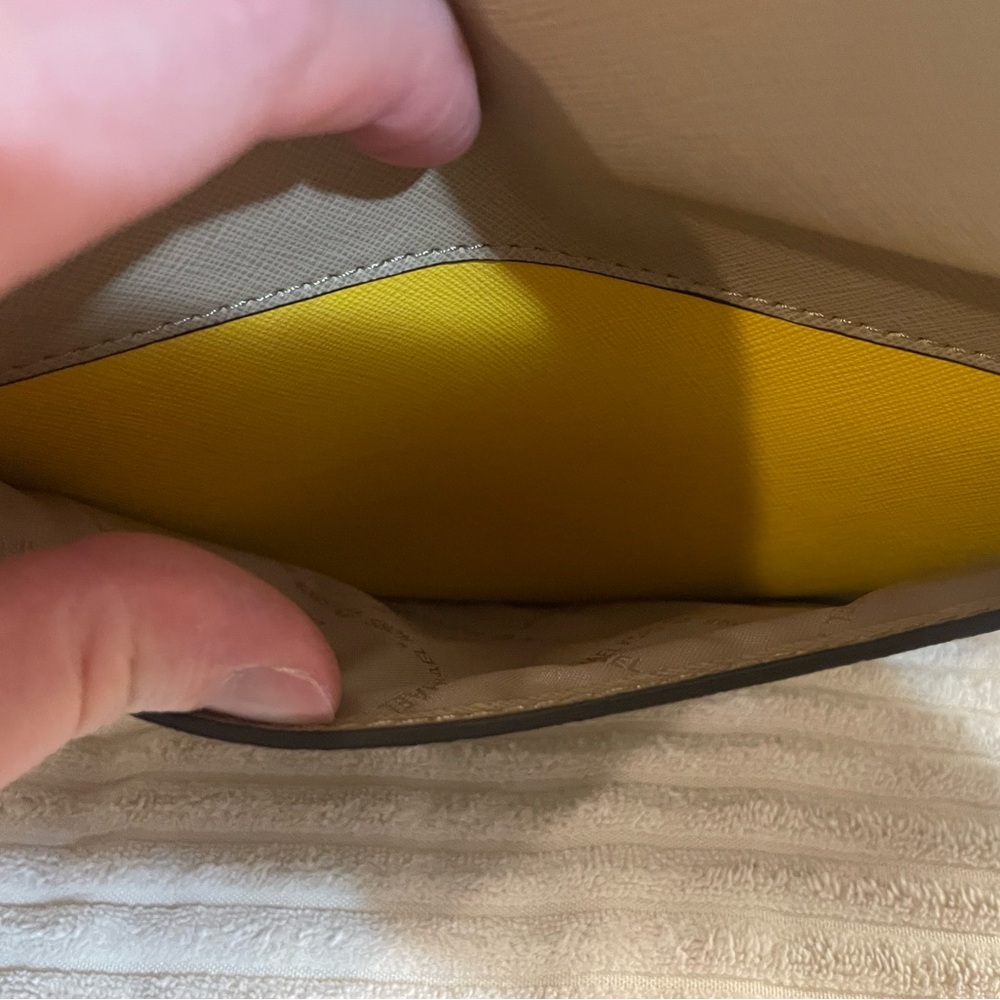 Michael Kors Yellow and Beige Lg Clutch/Wristlet 🥳 - Picture 6 of 8